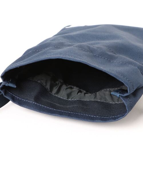 CHUMS(チャムス)の「【CHUMS/チャムス】 Recycle Goldfish Shoulder(ショルダーバッグ・メンズ・スカイブルー/ブラック/その他2/その他3/その他1/ネイビー/ブラウン/レッド/ブルー・FREE)」の13枚目の写真