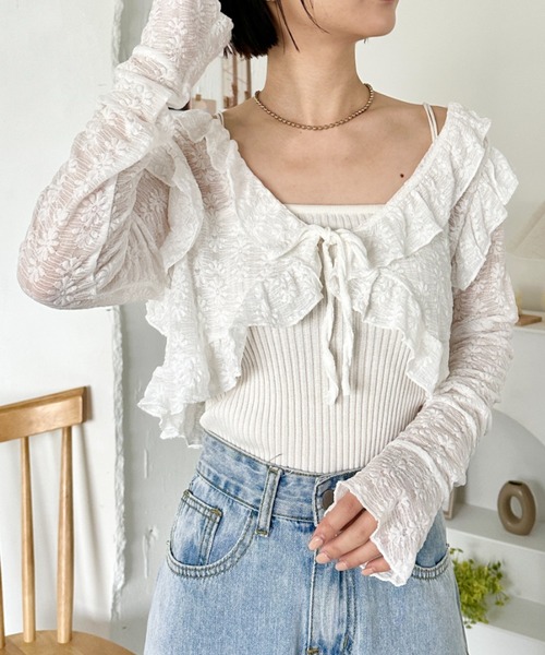 CLEA（クレア）の「ラッフルフリルクロップド丈レースボレロ（カーディガン/ボレロ・レディース・アイボリー/ホワイト・FREE）」の12枚目の写真