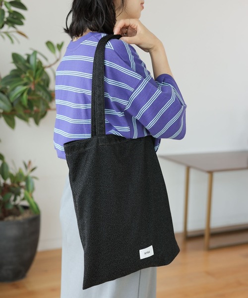 LEPSIM(レプシィム)の「アソートトートバッグ 116579(トートバッグ・レディース・シルバー系その他/ゴールド/ライム/ピンク/シルバー/ブラック/ブラウン/ガンメタ/ブラック系その他/シルバー系その他2/ブルー系その他・ONE SIZE)」の2枚目の写真