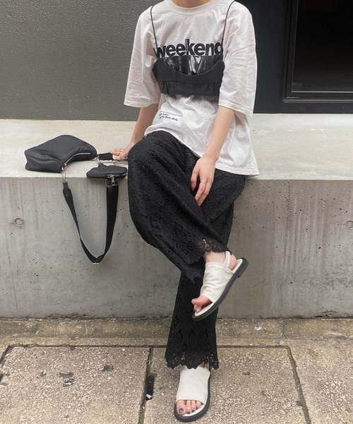ISOOK（アイスー）の「Weekend ロゴプリントTシャツ(kiharu select) / プリントTシャツ 半袖 オーバーサイズTシャツ ロゴＴシャツ ロゴT（Tシャツ/カットソー・レディース・ブラック/ホワイト・FREE）」の21枚目の写真