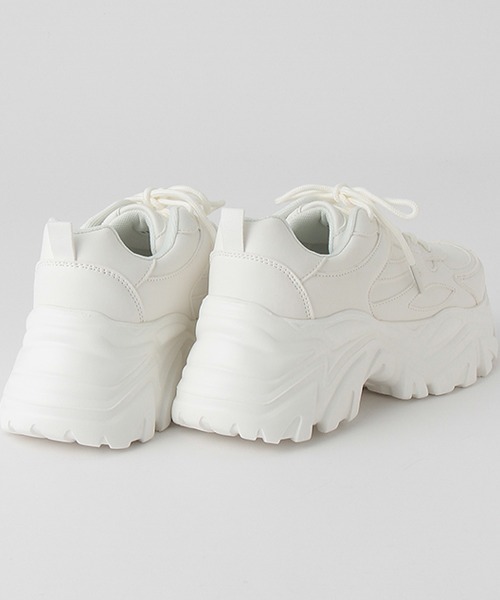 LOVETOXIC（ラブトキシック）の「厚底スニーカー（スニーカー・キッズ・オフホワイト/ブラック・S/M/L）」の9枚目の写真