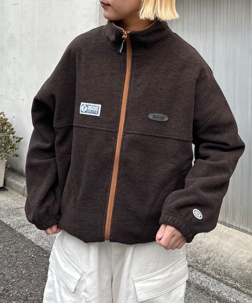 DISCUS(ディスカス)の「【DISCUS別注】フリーススタンドネックフルジップジャケット(ブルゾン・メンズ・ライトグレー/ブラウン/ネイビー・LARGE/MEDIUM)」の3枚目の写真