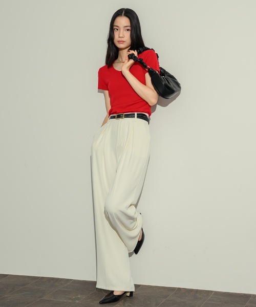 NEUNA(ヌナ)の「センターシームフェイクレザーローヒール(パンプス・レディース・シルバー/ブラック・L/M/S)」の6枚目の写真