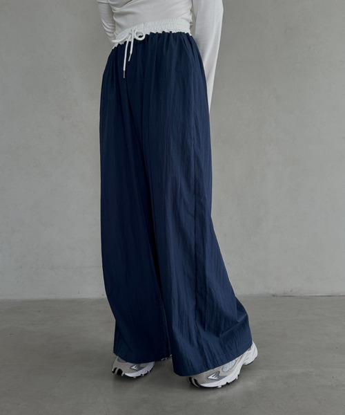 MYMOOD.（マイムード）の「配色ナイロンワイドパンツ（その他パンツ・レディース・ブラック/ネイビー・FREE）」の15枚目の写真