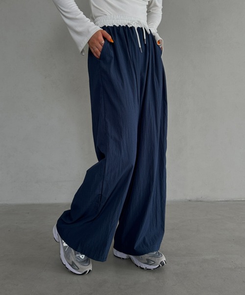 MYMOOD.（マイムード）の「配色ナイロンワイドパンツ（その他パンツ・レディース・ブラック/ネイビー・FREE）」の16枚目の写真