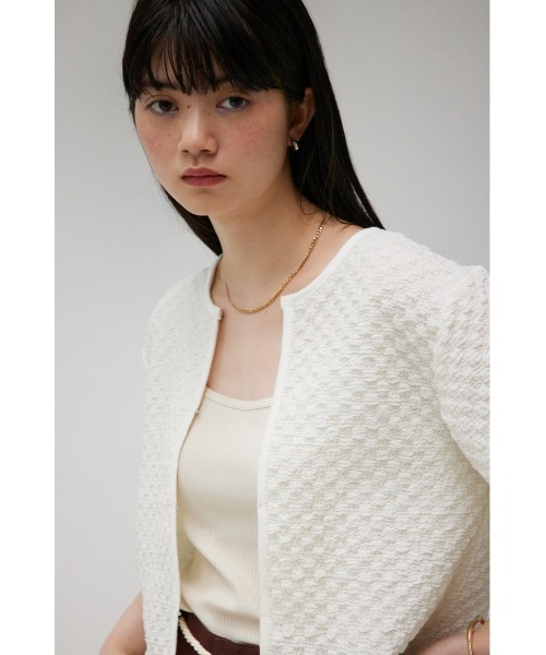 AZUL by moussy（アズールバイマウジー）の「ポップコーンカットカーディガン（カーディガン/ボレロ・レディース・オレンジ/ブラック/オフホワイト・FREE）」の4枚目の写真