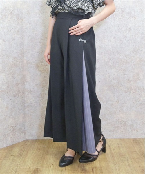 axes femme（アクシーズファム）の「サイドストライプワイドパンツ（その他パンツ・レディース・ブラック/パープル/ブルー・FREE）」の2枚目の写真