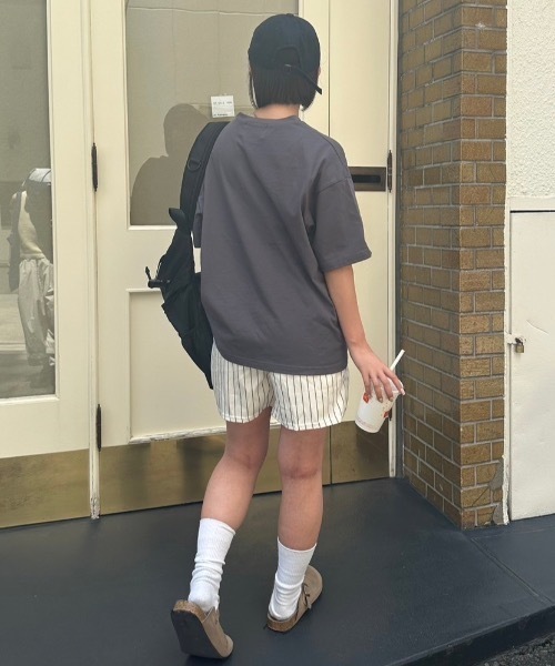 nemne store(ネンネストア)の「【keel】SheepプリントTシャツ(Tシャツ/カットソー・レディース・スミクロ/オフホワイト・SMALL/MEDIUM)」の14枚目の写真