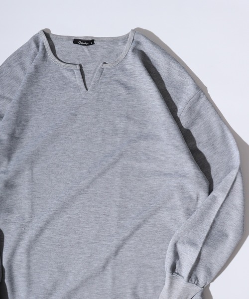 FUNALIVE(ファンアライブ)の「Simple plain oversized sweatshirt / シンプル無地オーバーサイズスウェットトレーナー キーネック/クルーネック unisex(スウェット・メンズ・ブラック/ホワイト系1/ホワイト系2/グレー系2/オフホワイト/杢グレー/ベージュ系1/ネイビー系2/ブラック系2/グリーン/グレー系1/ネイビー系1/ブラック系1/ベージュ系2/グリーン系2/ベージュ/チャコール・M/L/XL)」の10枚目の写真