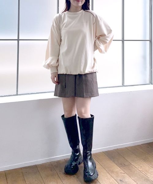 mysty woman(ミスティウーマン)の「【スタッフプロデュース/WEB限定】MiO企画・ちび刺繍ロゴスウェット 149818(スウェット・レディース・ベージュ/アイボリー/ピンク・FREE)」の16枚目の写真