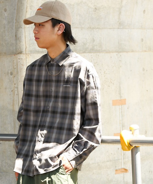 ZIP FIVE（ジップファイブ）の「【ZIP FIVE】 CVCブロード 長袖 レギュラーカラー チェック ＆ ストライプ オーバーサイズ シャツ（シャツ/ブラウス・メンズ・ブルー/ブラウン系/チャコール/ブラック系/ブラック系1・MEDIUM/LARGE/X-LARGE）」の16枚目の写真