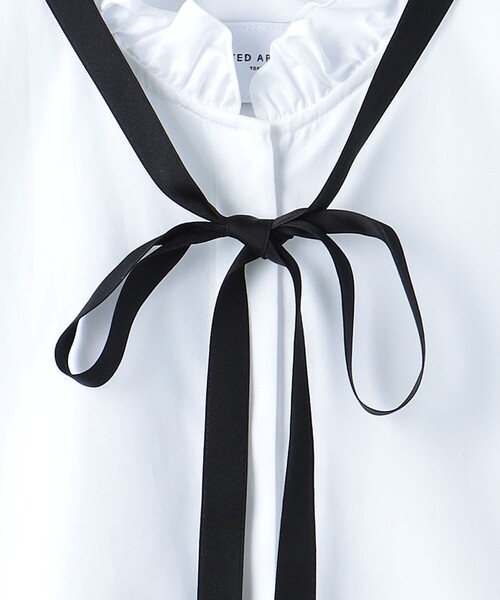 UNITED ARROWS（ユナイテッドアローズ）の「フリル リボン ボウタイブラウス（シャツ/ブラウス・レディース・ホワイト/ライトブルー・FREE）」の12枚目の写真