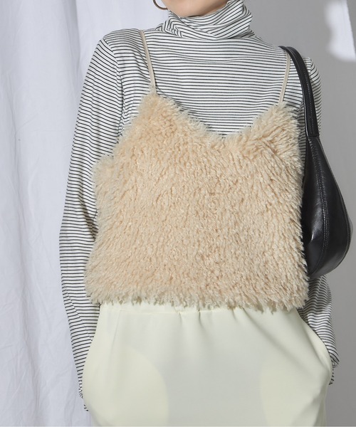 each（イーチ）の「もこもこボアキャミビスチェ（ベスト・レディース・ブラック/アイボリー/グレー・FREE）」の15枚目の写真