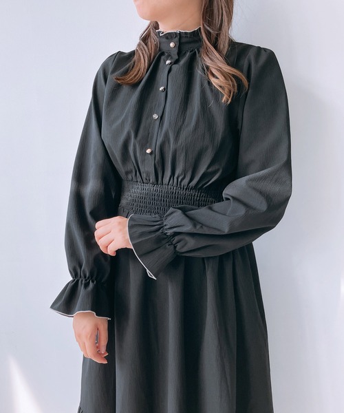 AS KNOW AS plus(アズノゥアズプラス)の「◇前後着用可能 ボウタイ付きキラキラボタンワンピ―ス(ワンピース・レディース・ブラック系/アイボリー系/ブラウン系・FREE)」の9枚目の写真