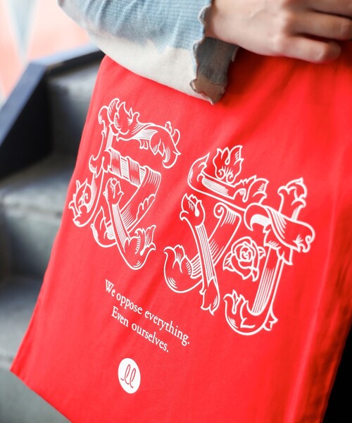 TOKYO CULTUART by BEAMS（トウキョウカルチャートバイビームス）の「来夢来人(天久聖一) / 反対 Tote Bag（トートバッグ・メンズ・イエロー/レッド・ONE SIZE）」の4枚目の写真