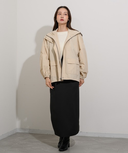 KATHARINE ROSS(キャサリンロス)の「【KATHARINE ROSS】ZOZO限定 マウンテンフレアパーカー(マウンテンパーカー・レディース・ベージュ/ブラック・MEDIUM)」の3枚目の写真