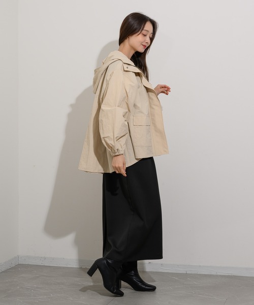 KATHARINE ROSS(キャサリンロス)の「【KATHARINE ROSS】ZOZO限定 マウンテンフレアパーカー(マウンテンパーカー・レディース・ベージュ/ブラック・MEDIUM)」の5枚目の写真