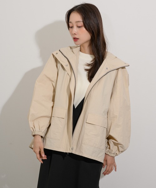 KATHARINE ROSS(キャサリンロス)の「【KATHARINE ROSS】ZOZO限定 マウンテンフレアパーカー(マウンテンパーカー・レディース・ベージュ/ブラック・MEDIUM)」の8枚目の写真