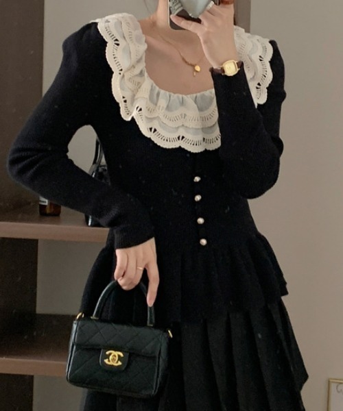 PLEATS PLEASE!フリルデザイン長袖トップス　サイズ3 セール】レース衿使い裾フリルデザインロングスリーブトップス