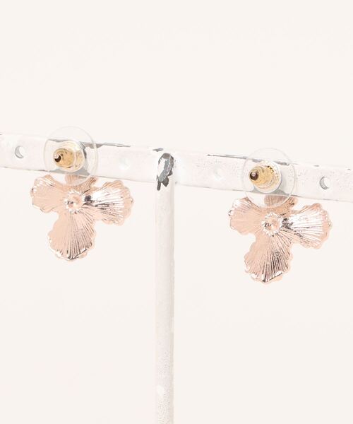 VIBGYOR（ヴィブジョー）の「【88eighty-eight】パステルカラーフラワーゴールドピアス【import】(MA)（ピアス（両耳用）・レディース・ゴールド・FREE）」の2枚目の写真