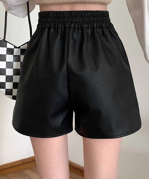 SPIGA（スピーガ）の「ﾊｲｳｴｽﾄﾀｯｸﾚｻﾞｰｼｮｰﾄﾊﾟﾝﾂ（その他パンツ・レディース・ブラウン/ブラック・SMALL/MEDIUM/LARGE）」の5枚目の写真