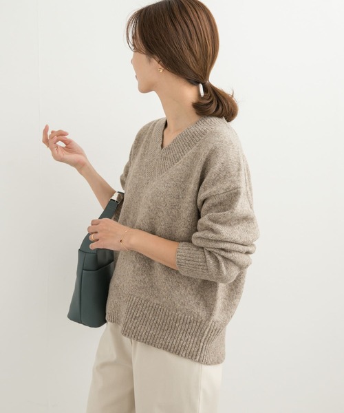 URBAN RESEARCH DOORS（アーバンリサーチドアーズ）の「メランジVネックニット（ニット/セーター・レディース・ミント/ベージュ/アイボリー・MEDIUM）」の10枚目の写真