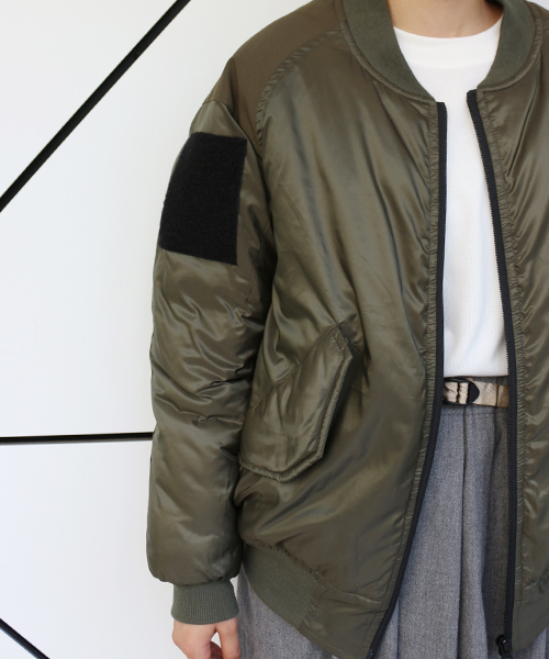 CIAOPANIC（チャオパニック）の「【WILD THINGS/ワイルドシングス】×【Ciaopanic】　別注PRIMALOFT MA-1（ナイロンジャケット・レディース・ブラック/オリーブ・FREE）」の8枚目の写真