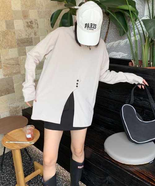 aimoha（アイモハ）の「フロントスリットデザインTシャツ（Tシャツ/カットソー・レディース・ブラック/チョコ/ライトベージュ/ホワイト・FREE）」の4枚目の写真