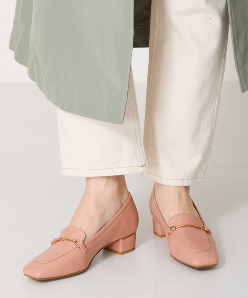 WA ORiental TRaffic（ダブルエーオリエンタルトラフィック）の「メタリックラインビットヒールローファー 52101（ローファー・レディース・ピンク/ブラック/グレー・34/35/36/37/38/39/40/41/42/33/43）」の3枚目の写真