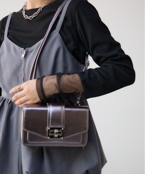 ターンロックフラップウォレットバッグ（ショルダーバッグ）｜AZUL BY