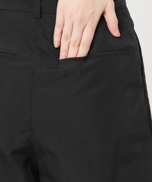 Noble ナイロンタフタボリュームパンツ Noble（ノーブル）の「ナイロンタフタボリュームパンツ（その他