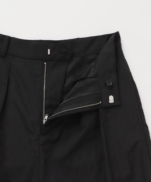 Noble（ノーブル）の「ナイロンタフタボリュームパンツ（その他パンツ・レディース・ホワイト/ブラック・38/36）」の18枚目の写真