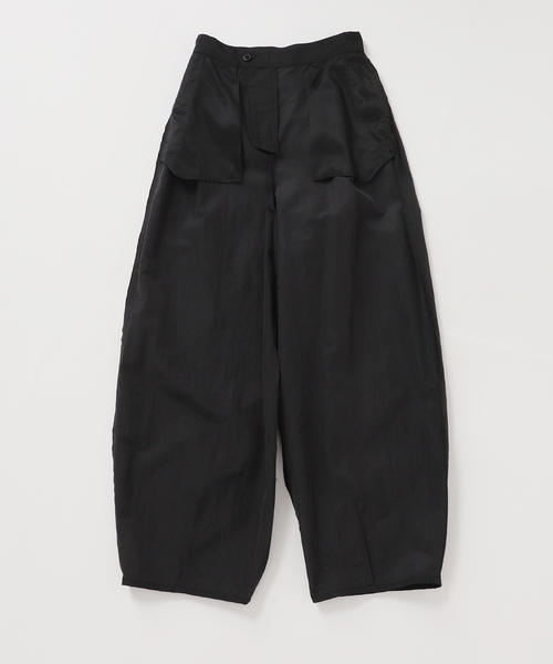 Noble（ノーブル）の「ナイロンタフタボリュームパンツ（その他パンツ・レディース・ホワイト/ブラック・38/36）」の19枚目の写真