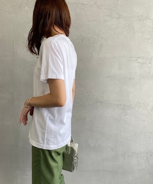 HANES（ヘインズ）の「[HANES/ヘインズ] 2P ジャパンフィット クルーネックTシャツ（Tシャツ/カットソー・レディース・ホワイト・S/M/L/XL）」の9枚目の写真