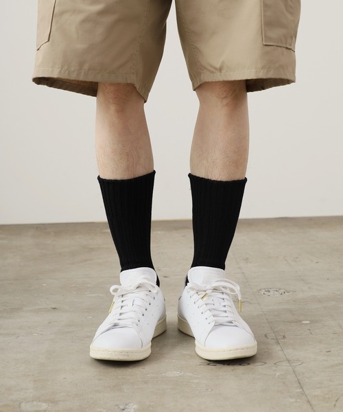 TAKAHIROMIYASHITATheSoloIst.（タカヒロミヤシタザソロイスト）の「TAKAHIROMIYASHITATheSoloIst./タカヒロミヤシタザソロイスト.×decka Quality socks/デカクオリティソックス heavyweight ribbed mid socks. 靴下（ソックス/靴下・メンズ・ブラック/ホワイト・25-28）」の7枚目の写真
