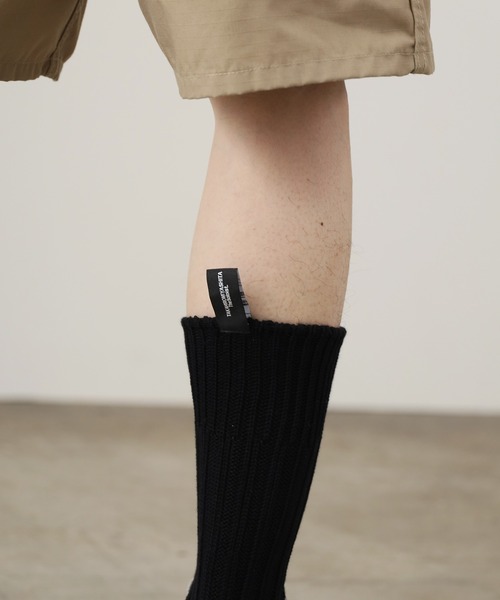 TAKAHIROMIYASHITATheSoloIst.（タカヒロミヤシタザソロイスト）の「TAKAHIROMIYASHITATheSoloIst./タカヒロミヤシタザソロイスト.×decka Quality socks/デカクオリティソックス heavyweight ribbed mid socks. 靴下（ソックス/靴下・メンズ・ブラック/ホワイト・25-28）」の9枚目の写真