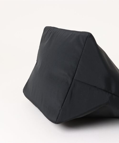 PUMA(プーマ)の「PUMA プーマ ウィメンズ サマー イースト ウェスト ショッパー(トートバッグ・レディース・ブラック系その他3/ブラック系その他2・フリー)」の3枚目の写真