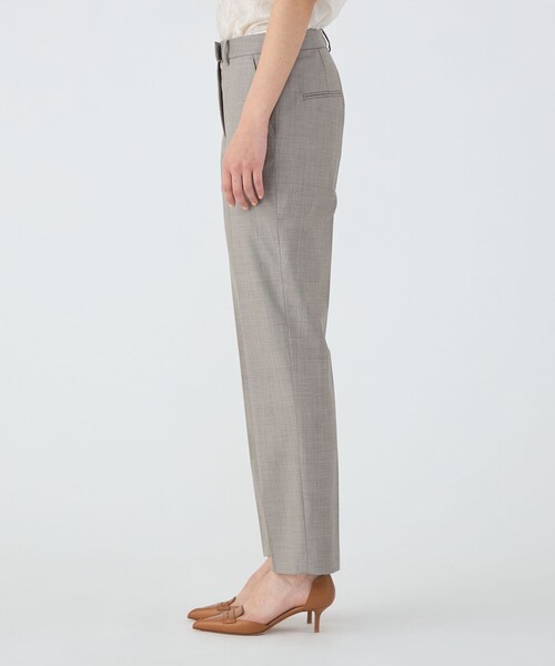 TOMORROWLAND collection（トゥモローランドコレクション）の「シャイニーシャーク ペンシルパンツ（スラックス・レディース・ライトブラウン・38/36/34）」の5枚目の写真