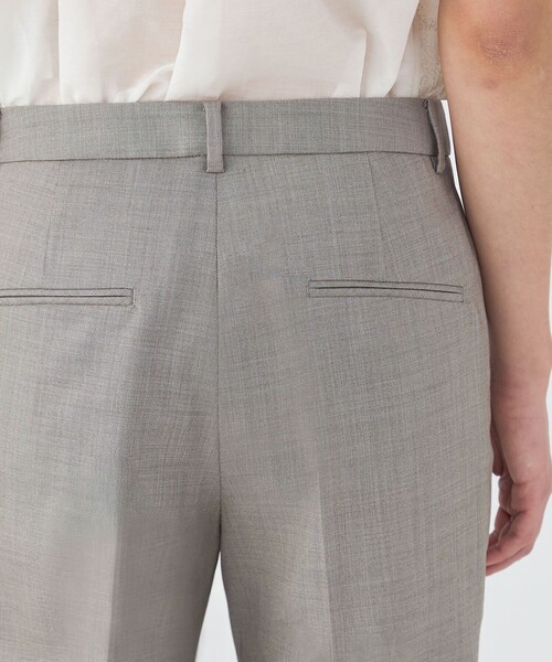 TOMORROWLAND collection（トゥモローランドコレクション）の「シャイニーシャーク ペンシルパンツ（スラックス・レディース・ライトブラウン・38/36/34）」の8枚目の写真