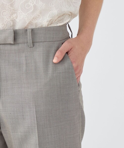 TOMORROWLAND collection（トゥモローランドコレクション）の「シャイニーシャーク ペンシルパンツ（スラックス・レディース・ライトブラウン・38/36/34）」の9枚目の写真