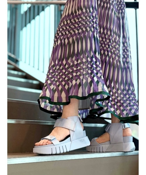 UNITED NUDE（ユナイテッドヌード）の「Delta Run（サンダル・レディース・ブラック/ベージュ/ブラック×ホワイト/ライトブルー/ピンク/ナチュラル・36/40/39/38/37/35）」の7枚目の写真