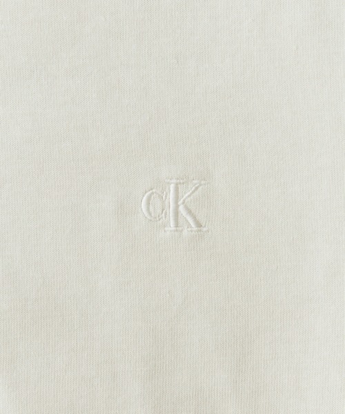 Calvin Klein（カルバン・クライン）の「Calvin Klein/カルバンクライン SS ARCHIVE LOGO CREWNK TEE Ｔシャツ（Tシャツ/カットソー・レディース・ホワイト/ブラック/ライトブルー・XS/S/M）」の7枚目の写真