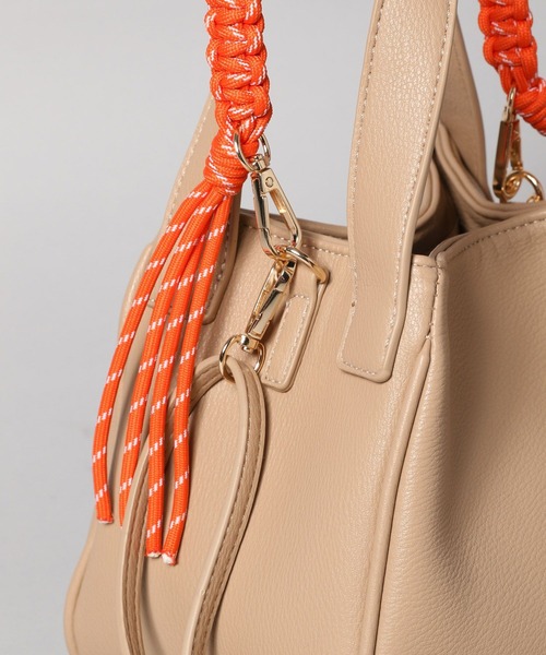 A part by（アパートバイ）の「パラコードハンドバッグ（ハンドバッグ・レディース・ブラック/ベージュ・FREE）」の13枚目の写真