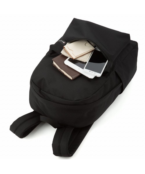 Champion(チャンピオン)の「リュックサック メンズ レディース チャンピオン champion デモイン デイパック B4収納 No.68605(バックパック/リュック・メンズ・ブラック/ネイビー・FREE)」の4枚目の写真