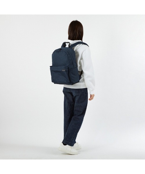 Champion(チャンピオン)の「リュックサック メンズ レディース チャンピオン champion デモイン デイパック B4収納 No.68605(バックパック/リュック・メンズ・ブラック/ネイビー・FREE)」の6枚目の写真