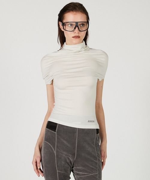 Tシャツ・カットソー [ulikasanctus] Pintuck highneck top グラフィック クラシック Tシャツ – リーバイス®公式オンライン