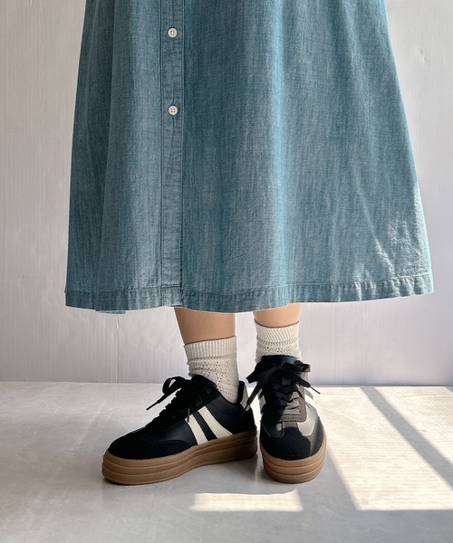 Noubel Voug Relax（ヌーベルヴォーグリラックス）の「異素材コンビ ダブルライン プラットフォームスニーカー（スニーカー・レディース・ブラック/ホワイト×シルバー・S/3L/LL/L/M）」の10枚目の写真