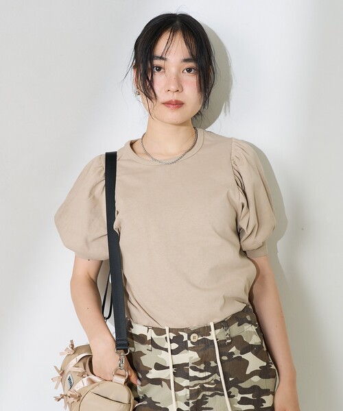 FREAK'S STORE（フリークスストア）の「バルーンスリーブ ショートスリーブTシャツ（Tシャツ/カットソー・レディース・オフホワイト/ブラック/レッド/ベージュ・ﾌﾘ-）」の15枚目の写真