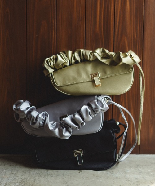 Frill handle clutch（ショルダーバッグ）｜et.UNiVER（エト