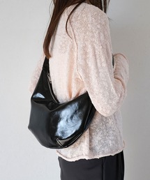 Reurie'（レウリィ）の「ラウンドハーフムーンバッグ／round halfmoon bag ショルダーバッグ ホーボー シンプル カジュアル 韓国 Y2K（ショルダーバッグ・レディース）」